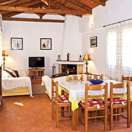 Ano Sleeps 4 Pool Air Con T801665 *